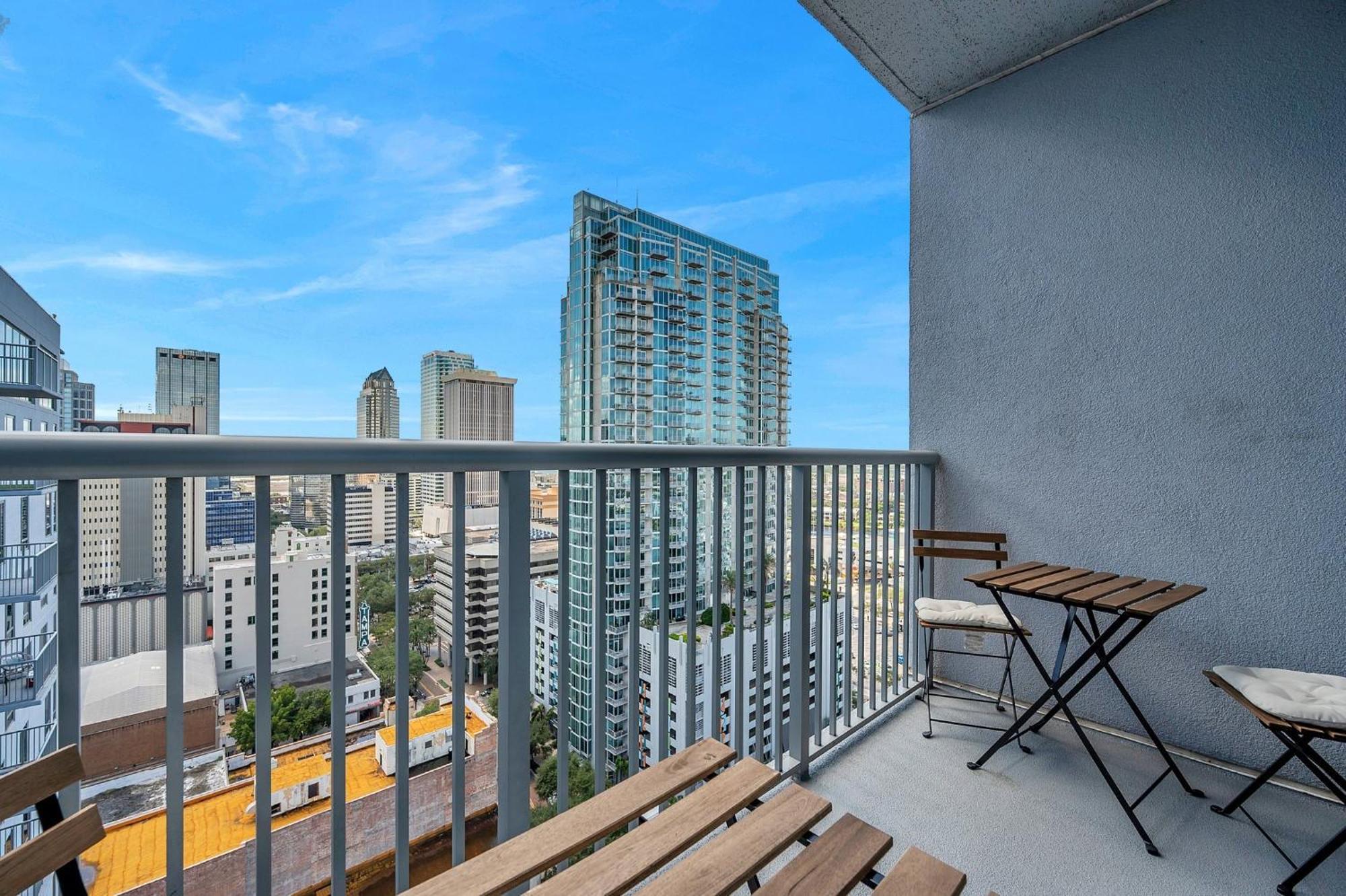 Luxury 1 Bedroom With Den Downtown Tampa Apt - City Views, Rooftop Pool, Workspace Екстер'єр фото