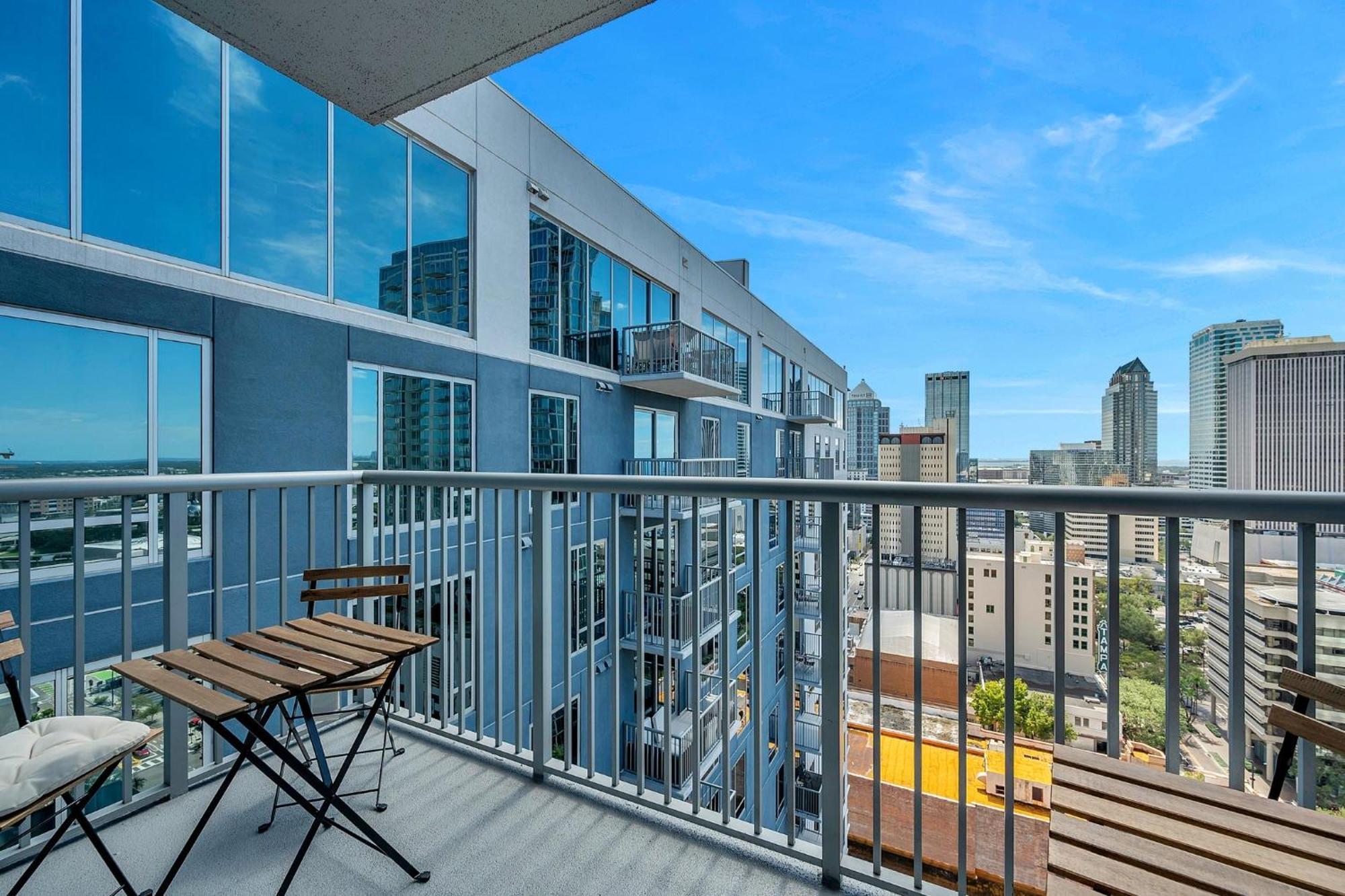 Luxury 1 Bedroom With Den Downtown Tampa Apt - City Views, Rooftop Pool, Workspace Екстер'єр фото